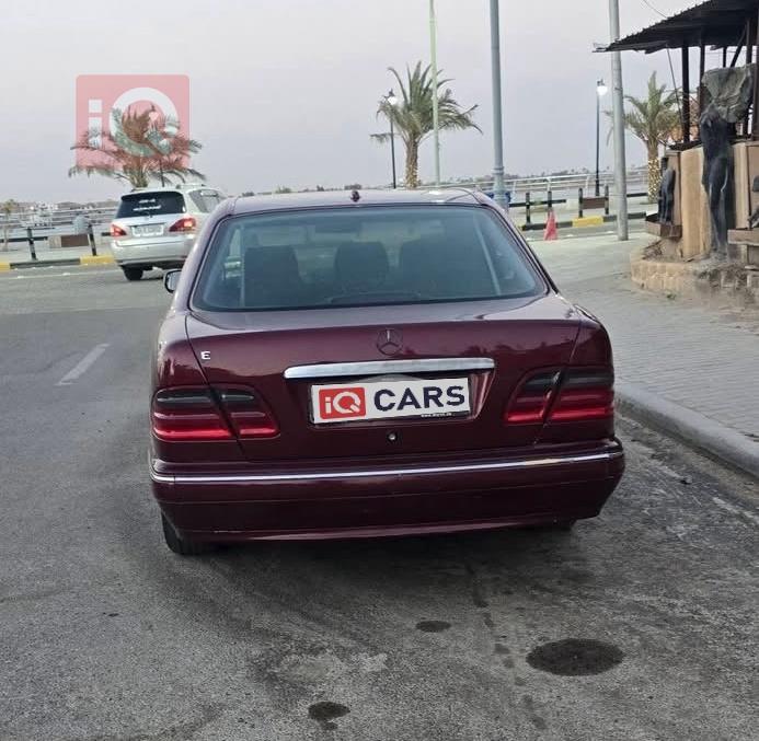 مرسيدس بنز E-Class